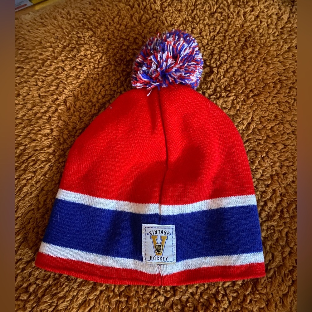 NWOT Montréal Canadiens toque - Picture 3 of 4